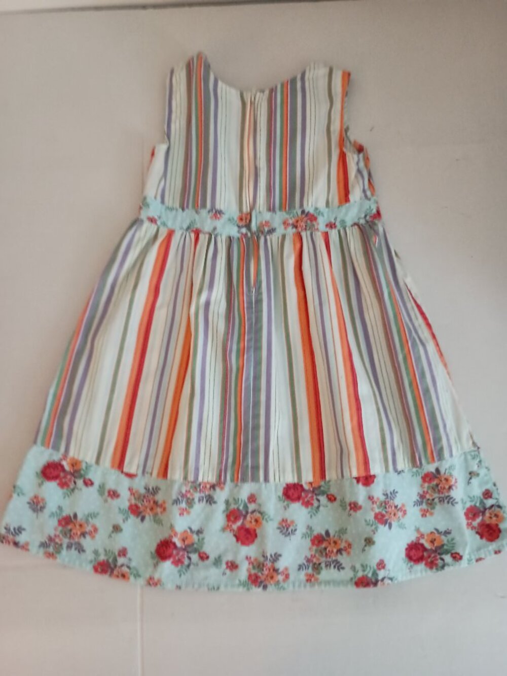 Old Navy Girls Colorful Striped Sundress Size 5 - Picture 11 of 12